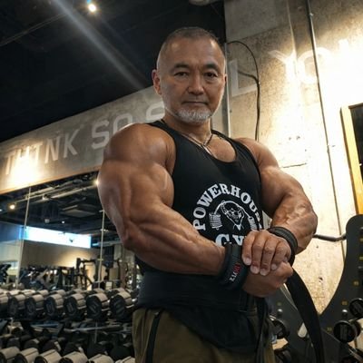 guard_sp's profile picture. 気がつけばマスター6😀

趣味で柔術やってます🎵
後、プロレスを少々😅
Jiu-Jitsu is my life🤗🤗🤗🤗
柔術紫帯
柔道二段
空手初段
筋トレ歴40年

IMPACT初代グラップリングチャンピオン

#筋トレ#空手#ブラジリアン柔術#プロレス