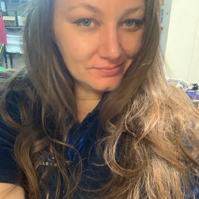 Naddleslee's profile picture. A crazy cleaning lady, who loves learning about all things from pop culture to trying to understand physics, science, art, everything…. Oh & Cats, I love cats.