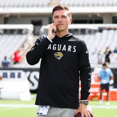 liamcoenszn's profile picture. dubs #DUUUVAL