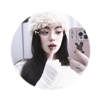 mayoels's profile picture. 💌🌷 small shop of slow love ✧ 心を包む soft treasures 🕯