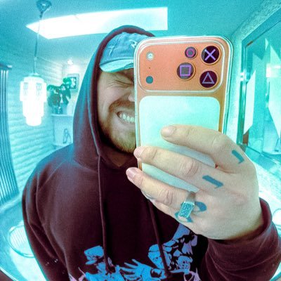 0011Am's profile picture. Designer / Brand Owner / Photographer guy