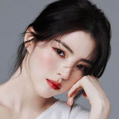 imhasoe's profile picture. a beautiful actress name Han Sohee, 1994.