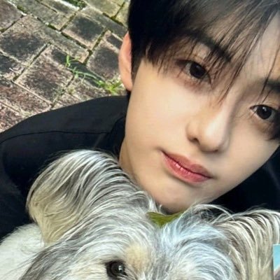 Hiar01m's profile picture. 