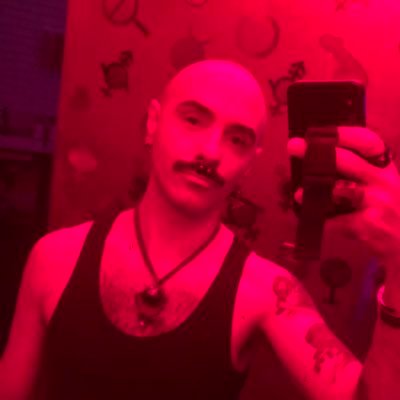 i_nuttil's profile picture. cronicamente off-line