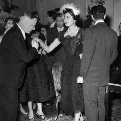 poutynf's profile picture. ‌    🕊️           ⎾𝑷𝒂𝒉𝒍𝒂𝒗𝒊              
‌