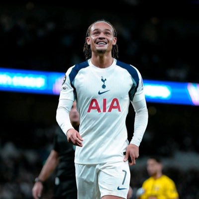Harry_Thfc31's profile picture. BUCKY IS HIM. English 🏴󠁧󠁢󠁥󠁮󠁧󠁿 21. Tottenham fan. Red Bull fan🏎️🏁🔴. Tampa bay buccaneers 🏈🏴‍☠️. Aaron Gordon best of all time