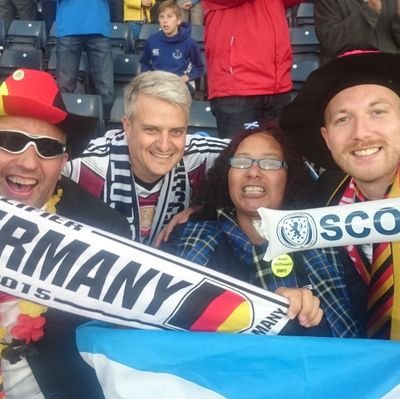 Stephanvic1's profile picture. Check pinned tweet and click on url. Previous account @operationcomple suspended due to having been blocked by @wef and @RichardDawkins. #CIAProjectMKUltra #WW3