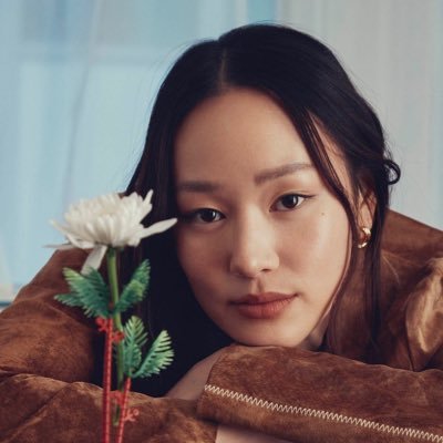 blondeinromance's profile picture. sophie baek hand in marriage please