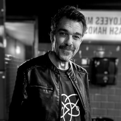 FRaN_FeRRiZ's profile picture. ★ Hola, soy Fran Ferriz y, por suerte para ti, tú no ★ Ilustrador, diseñador y escritor sinestésico ★ 200 Best Illustrators Worldwide 2013 & 2016 ★