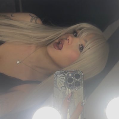 splithairslut's profile picture. unzurechnungsfähig