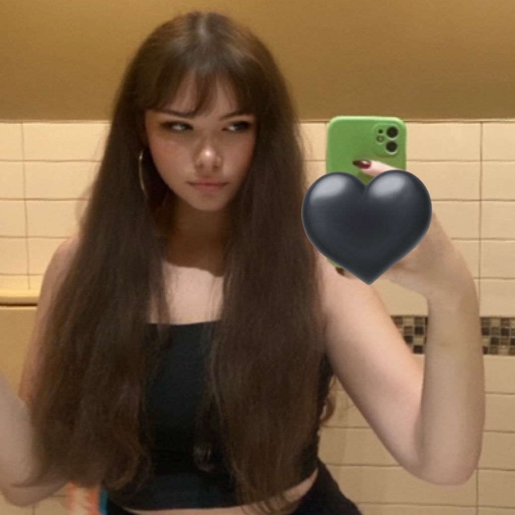 natalieinez_'s profile picture. 25 ~ warzone gamer