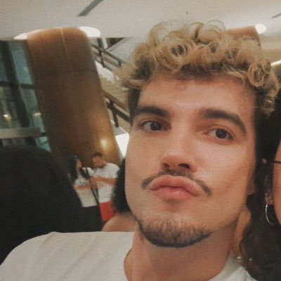 anavitay's profile picture. #JÃO voice’s: beatriz, um beijo pra você cara!