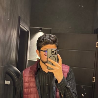 AAhdash1's profile picture. 22 || LIMU || 🦷