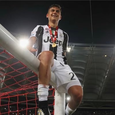 sebgrgs's profile picture. au beau milieu du morne hiver