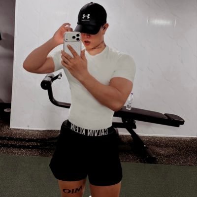 miogym050600's profile picture. couple chính chủ follow ủng hộ vợ chồng mình nhé,thích bú liếm ass lúc đụ . thích HF .dùng 1 nick duy nhất , xem full clip tele : https://t.co/C3toL7ixYX