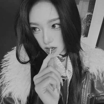 nortexplodes's profile picture. envuelto en poesía, palabras tan suaves como las nubes; frecuencia melódica que agrieta los (mis) días :⠀⠀⠀⠀⠀⠀⠀⠀⠀⠀⠀⠀
⠀⠀⠀⠀⠀⠀⠀⠀ vida⸻tranquila