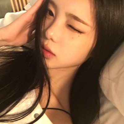 bnnzyc's profile picture. *₊･🐰♡ don't be blue