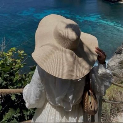 idah_iss's profile picture. 