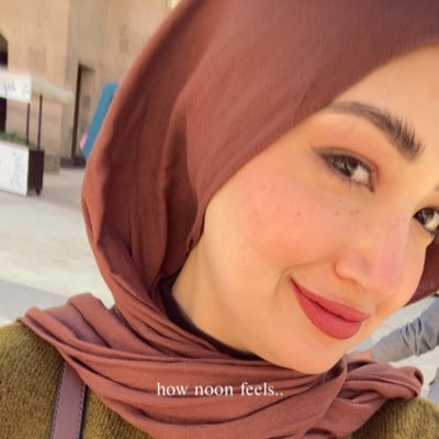 SarahAlkalubi's profile picture. - ( كَان بِدِّى أغّير العَالم ,, - مش عَارفة كِيف العَالم غَيرنِى♪ )