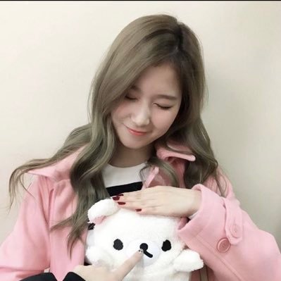 celestialunreal's profile picture. 🧸🪆👼🏻💌⭐️ ࿔*:･*❆ ִֶָ✩‧₊˚♱ *ೃ. If you have rich parents the best thing you can do is to be a class traitor