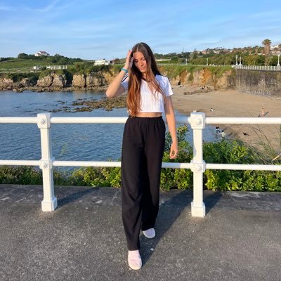 PaulaMartinTW's profile picture. 🧠 Periodista + Social Media Manager. 📲 Comunicación en @realsporting.