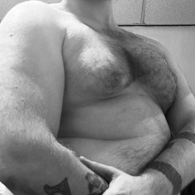 OuroborosScot's profile picture. 28 m | 6’4 110kg | Just a porn addict that loves pretty people 💕 no age in bio (unless I know you) = blocked | https://t.co/FGSiezL9hG