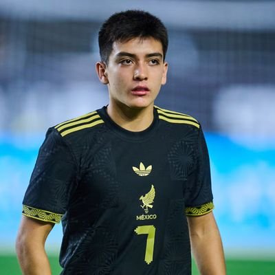 Davis_the_chill's profile picture. fan de foot,science fic,rap etc
club préfère:Real madrid