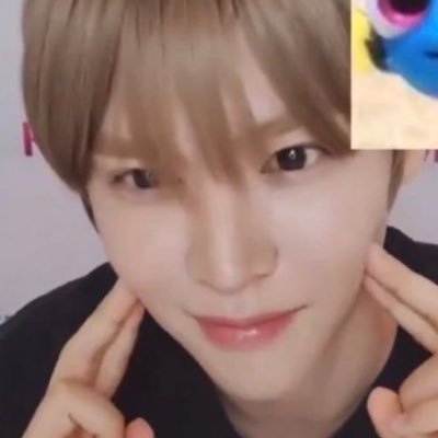 ynlovese's profile picture. 넌날무너뜨리고다시일으켜