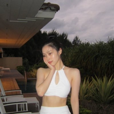 jut_clwd's profile picture. 