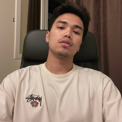 unflxd's profile picture. Relatable tweets | 2O+