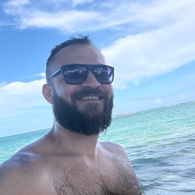 risardinha's profile picture. 