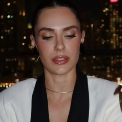 rariddadeluan's profile picture. 《Fan account》 ▪︎ Você coloriu o meu mundo com teu amor e iluminou com teu sorriso.