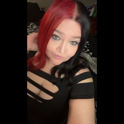 KarnivalofKhaos's profile picture. 🇨🇦CANADIAN 💙🤍PROUD METIS 💀HORROR ✈️TRAVEL 🐱CATS 🎧MUSIC 🖤GCW 👊🏻WRESTLING 🏒HOCKEY 🎸CONCERTS 🍿MOVIES 🍕🍟🍔🌮 FOOD LOVER ❤️BSB & SP 🚫NO DM’S