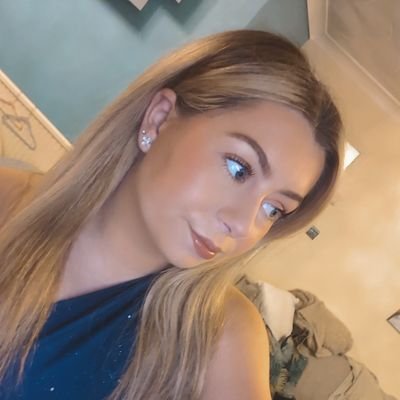 bryonydaviesxo's profile picture. N,A&D💙🩷 follow the boys in yellow🔰 views are my own 😛