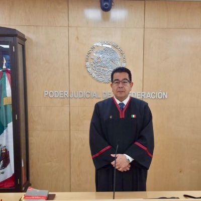 licsc11's profile picture. Abogado de profesión, Cristiano por convicción. maestro en derecho laboral. Creo en la Justicia más que en el Derecho. 