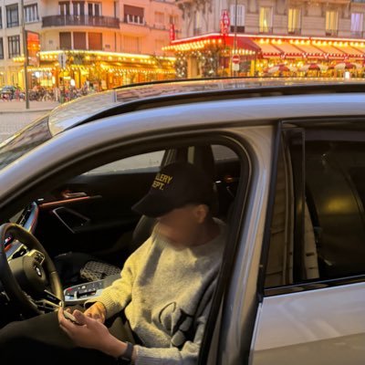 tiggzo's profile picture. 