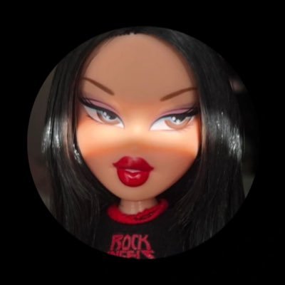 newpersonaaa's profile picture. بحاول اققول حاجه