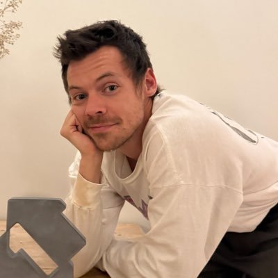 MlSSCHERRY's profile picture. ✯ TO THE STARS WHO LISTEN, AND THE DREAMS THAT ARE ANSWERED ✯