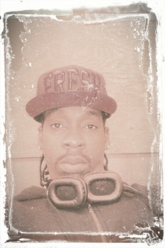 #TEAMAQUARIUS! #TEAMSLIMEGREEN#TEAMSHINEBOII(shoot urself)