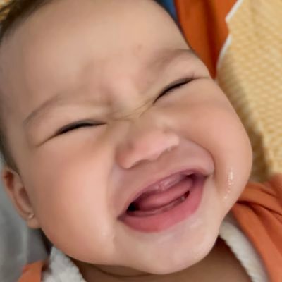 fujifzh_'s profile picture. chaotic, smart and cuddly like an orange cat