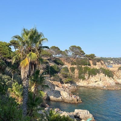 Imenkwmm's profile picture. jsuis pas la, j’accepte pas, je vais pas bien, j’ai pas d’âge