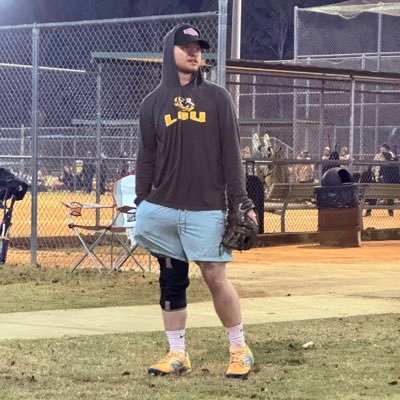 Robbyrieg00's profile picture. sc: Robby_2115 | traveling 🧳 🛫