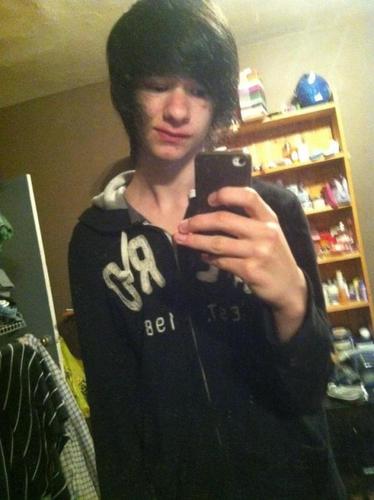 Star Wars | @OMandM | @CrownTheEmpire | MW3 | Nerds | Flippy Hair | #YDG @AustinCarlile .    http://t.co/z0Vj72pySx
