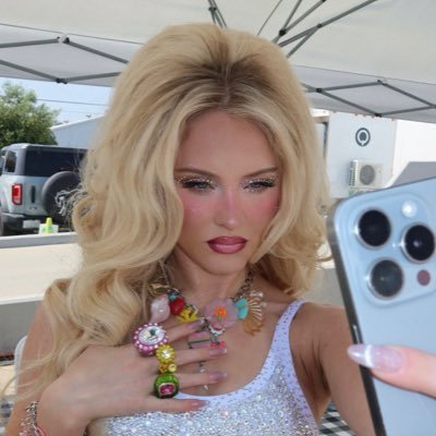 drewhabltual's profile picture. have you ever seen a pretty girl get ugly like this?