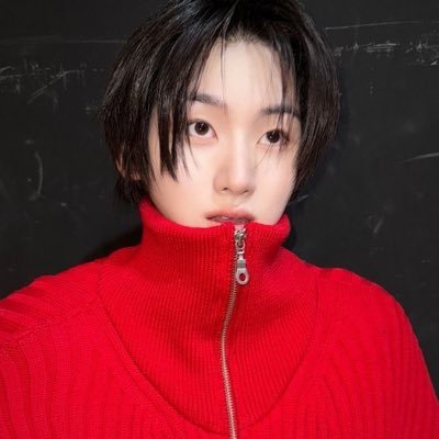 yeub7e's profile picture. 다음 내 악몽의 끝엔 너의 이름을 부를게