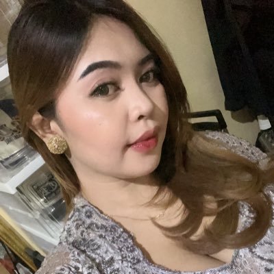 ermadiamitari's profile picture. istri orang🙏🏻