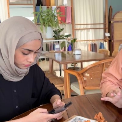 blankzayx's profile picture. ; (87:16-17)