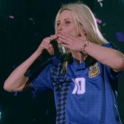 florelangley02's profile picture. Fanática de Evangelion y Asuka. Estudiante de historia. Me encanta el rock, el tarot, el anime y manga. Boca juniors 💙💛💙 Real Madrid 🤍🤍
Sígueme y te sigo