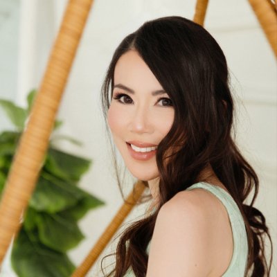 airiesummer's profile picture. clinician & scientist 🌿 content creator 🌸 philanthropist 🌱 queen's honours 🌺 @twitch charity advisor 🕊️ @mediawise @poynter @stjude ambassador 💜