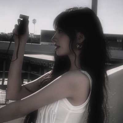 duskremains's profile picture. 